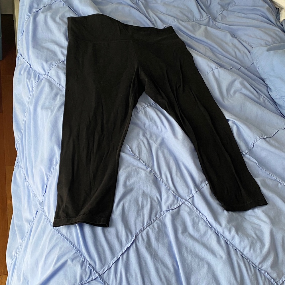 Black Cropped Leggings